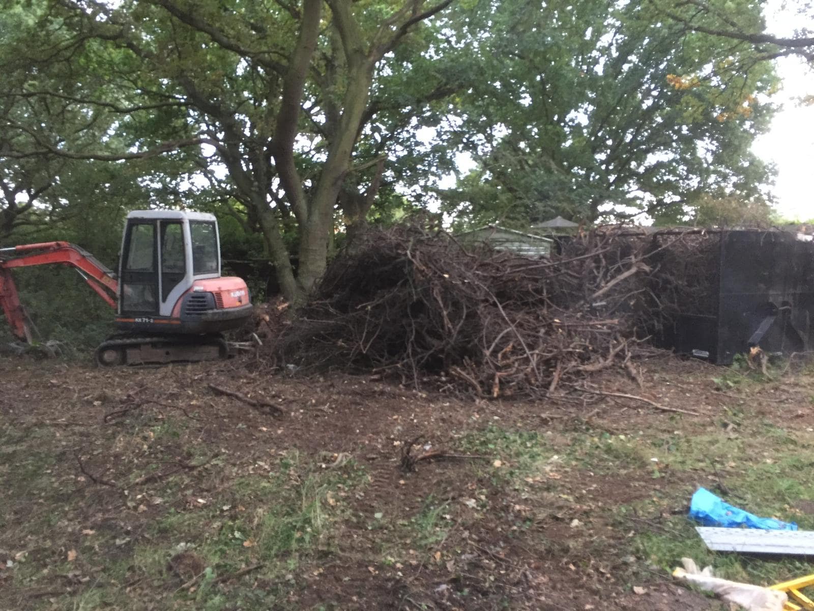 Garden Waste Clearance Heybridge Basin 07854 266 268 LM Waste